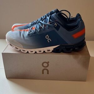 New On Cloud Cloudflow Men's Running Shoe Size 14 Sneaker Blue and Orange In Box